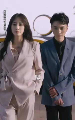 《女老板的逆袭（100集）》短剧封面
