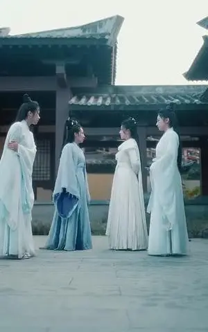 《陈姨娘她修真回来了（80集）杨晨璐（夸克网盘）》短剧封面