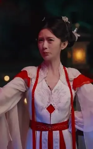 《那个女孩来自地府（81集）吴翎薇&罗马（夸克网盘）》短剧封面