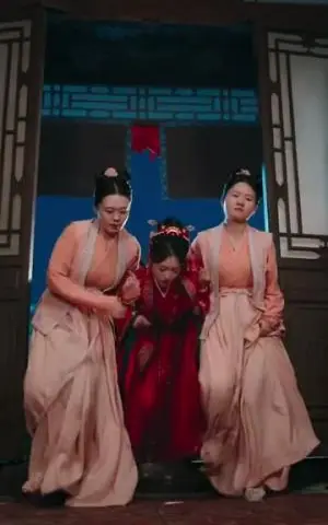 《刁蛮小医妃（72集）肖文宇&陈辞（夸克网盘）》短剧封面