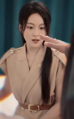 《十年曲终，再也不见（57集）伍怡＆邱浩轩（夸克网盘）》短剧封面