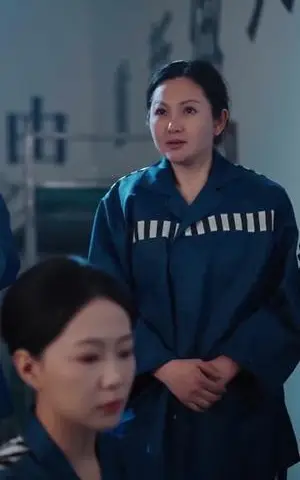 《出狱后我妈号令天下(100集)徐蕾&张泊基(夸克网盘)》短剧封面