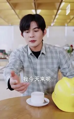 《十倍返现：开局攻略小妹系统（87集）刘娜＆祈乐（夸克网盘）》短剧封面