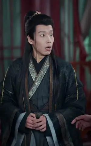 《我儿大孝，非要坑我成大帝（117集）廖静怡&李家豪（夸克网盘）》短剧封面