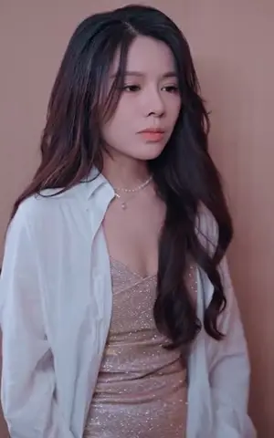 《逃跑的灰姑娘（105集）》短剧封面