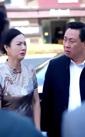 《怀了帝国继承人后，被全帝国团宠（50集）葛晓希 王子青（夸克网盘）》短剧封面