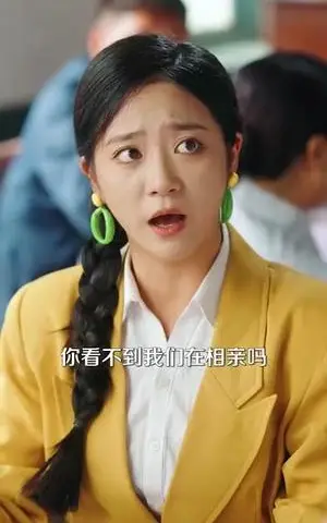 《相亲故意走错桌，当天闪婚嫁医生&相亲故意走错桌当天闪婚嫁医生（73集）卢奂瑜＆马菲（夸克网盘）》短剧封面