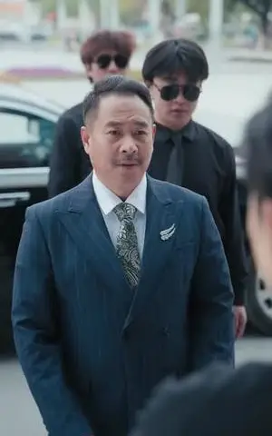 《武尊狱长:覆族之仇(80集)季康&丁丁(夸克网盘)》短剧封面