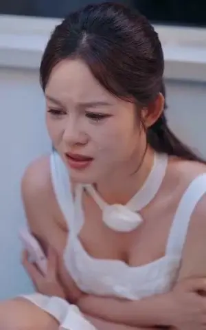 《夜色微光抚心醒（82集）王羽墨》短剧封面