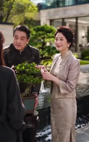 《缘起旧约，傅家少夫人无处可逃（108集）（夸克网盘）》短剧封面
