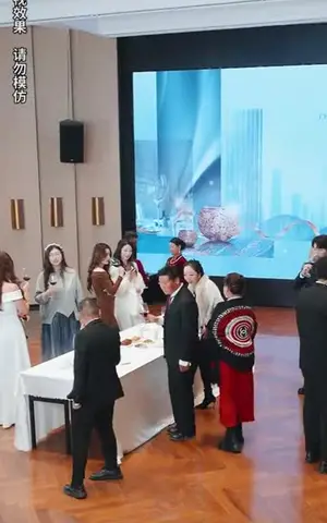 《真千金每天在线打脸（89集）》短剧封面
