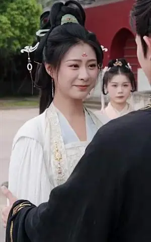 《皇贵妃她怀了紫薇星（80集）陈添祥&杨瑾羽（夸克网盘）》短剧封面