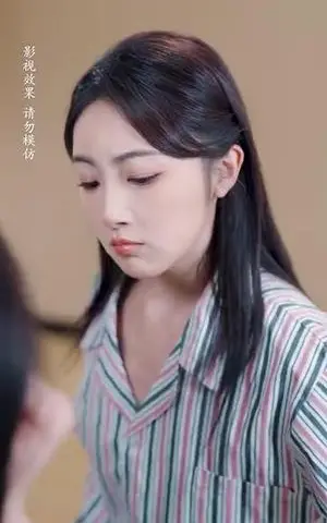 《失忆后老公每天在线求名分(70集)闵杰&海依凡(夸克网盘)》短剧封面