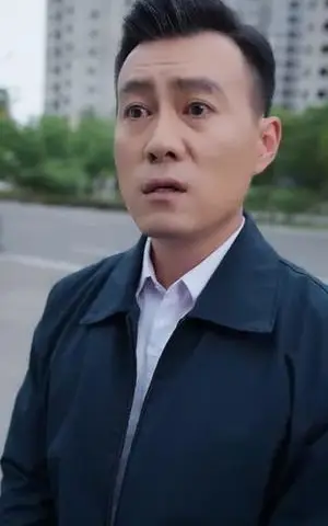 《低调老爸不好惹（60集）高岫楠&许幻幻（夸克网盘）》短剧封面