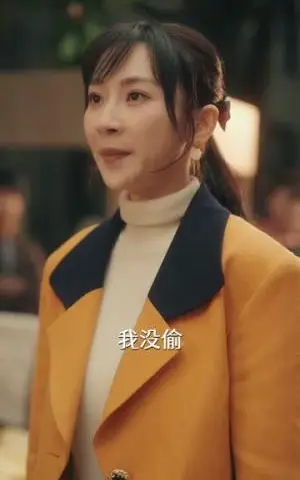 《被逐出家门后,她商界封神(60集)陈梦希&傅邦奇(夸克网盘)》短剧封面