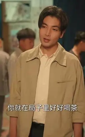 《重生年代，开局消费奖励翻倍（79集）郑明洋&邹洁仪&乔乔&魏昕怡（夸克网盘）》短剧封面
