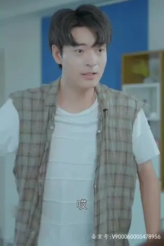 《擦边剧:妹妹的秘密》短剧封面