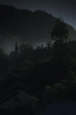 《擦边剧：大山里的医生（27集）》短剧封面