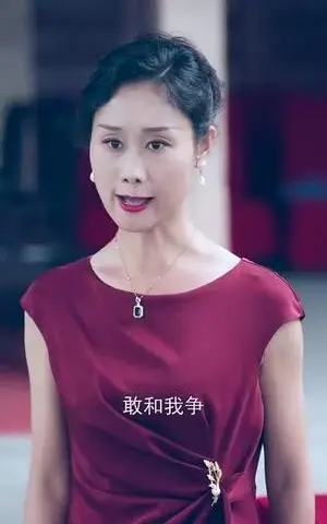 《穿回90年帮我妈摆脱渣爹&你好李书惠（32集）严雯丽（夸克网盘）》短剧封面