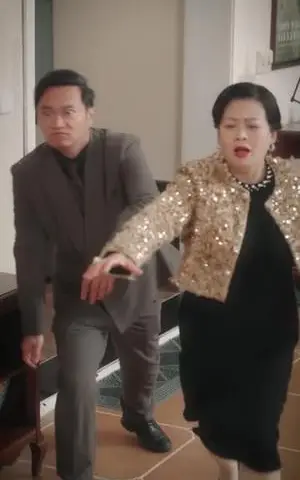 《终点线外，再无回头（70集）李君扬＆钟小淇（夸克网盘）》短剧封面