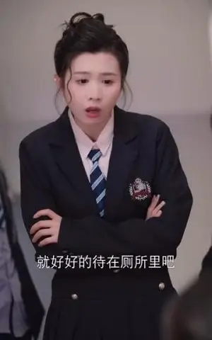 《缠腰(71集)乔佳乐&吴佳璐(夸克网盘)》短剧封面