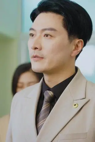 《重燃玫瑰（59集）樊磊》短剧封面