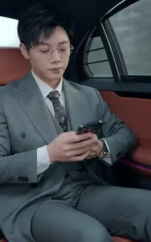 《雾散时再遇少年（100集）李舒涵（夸克网盘）》短剧封面