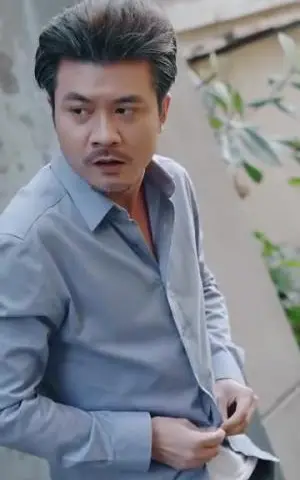 《开局遇出轨手撕渣爹净身出户（87集）（夸克网盘）》短剧封面