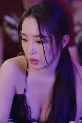 《擦边短剧：幸福香（迅雷网盘）》短剧封面