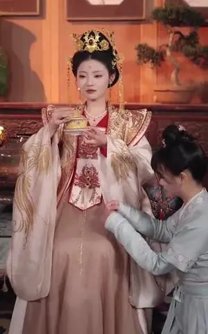 《妖妃这口锅我不背（60集）翟炯＆姜熙绕&白素素&魏琳儒（夸克网盘）》短剧封面