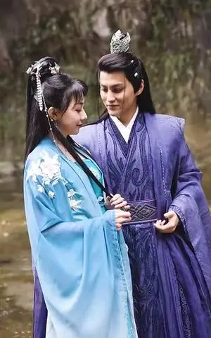 《带崽嫁入豪门（80集）黄文博 周冰冰（夸克网盘）》短剧封面