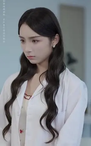 《换专业后山海不相逢（64集）杨晨璐（夸克网盘）》短剧封面
