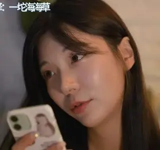 《【中字】韩国网剧-寂寞就想交往的女人(夸克网盘)》短剧封面