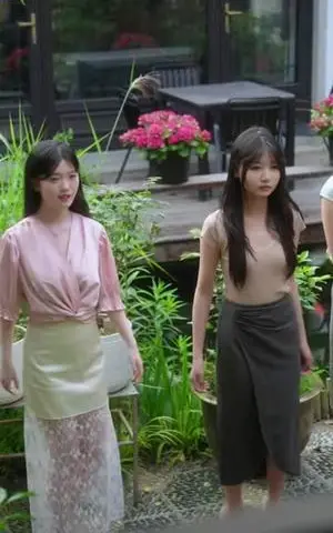 《陷入她的热恋（62集）尹一博&杨晓婷》短剧封面