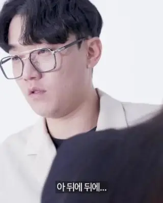 《【中字】韩国网剧-性感的美女助手（百度网盘）》短剧封面