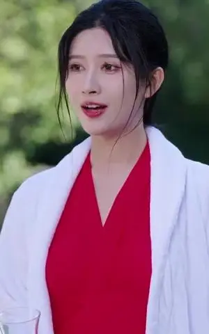 《离婚前合约妻子和白月光私定终身（102集）一菲（夸克网盘）》短剧封面