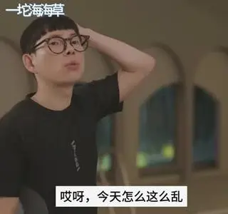 《【中字】韩国网剧-游泳课不能穿比基尼(夸克网盘)》短剧封面