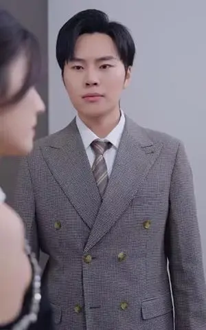 《还好没有错过你＆他能听到我的心&闪婚蔷薇（98集）李豪＆李婧也（夸克网盘）》短剧封面