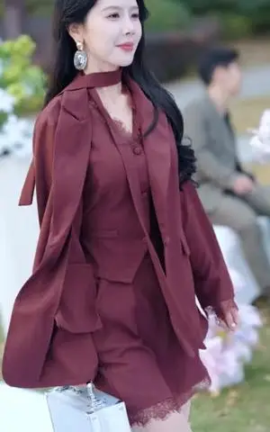 《让你做代驾，你闪婚顶级女上司（83集）陈祥铖＆丁海霞（夸克网盘）》短剧封面