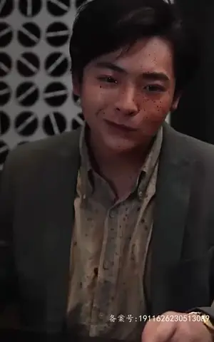 《重生后我救赎了偏执大佬（101集）》短剧封面
