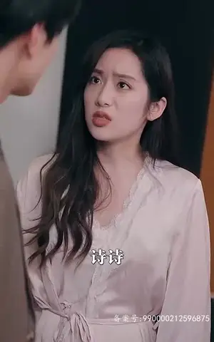 《被虐离婚后，厉总跪求我回头（101集）》短剧封面