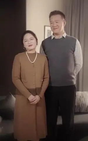 《别惹，她有神明降落（76集）千喆＆郑初晨（夸克网盘）》短剧封面