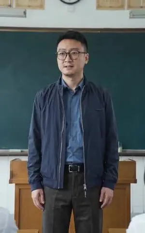 《溯雨信笺（65集）（夸克网盘）》短剧封面