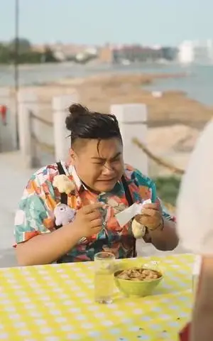 《夏天,海浪与你(76集)姚冠宇&徐思祁(夸克网盘)》短剧封面