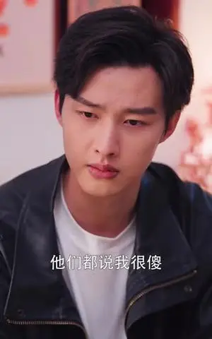 《以身为诱（51集）（夸克网盘）》短剧封面