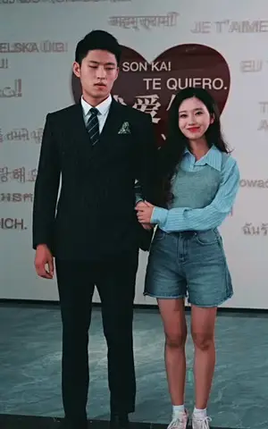 《盛总的闪婚娇妻（97集）》短剧封面