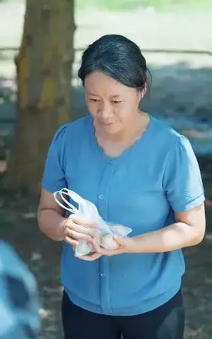 《不花钱就完蛋（80集）（夸克网盘）》短剧封面