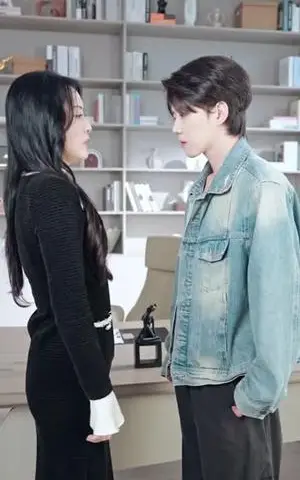 《契约订婚后前女友跪求我回头（74集）李乐以＆刘卓超（夸克网盘）》短剧封面