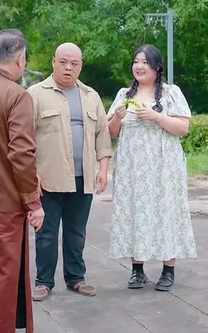 《老祖在上带全村致富（103集）杨晴&孔奇力（夸克网盘）》短剧封面