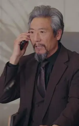 《断我升迁路，我转身当厂长（60集）刘昕岚&王国豪杰&代从（夸克网盘）》短剧封面